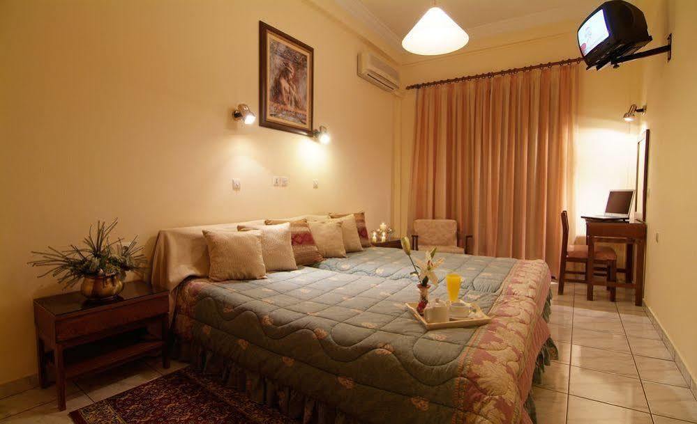 Hermes Delphi Hotel Номер фото